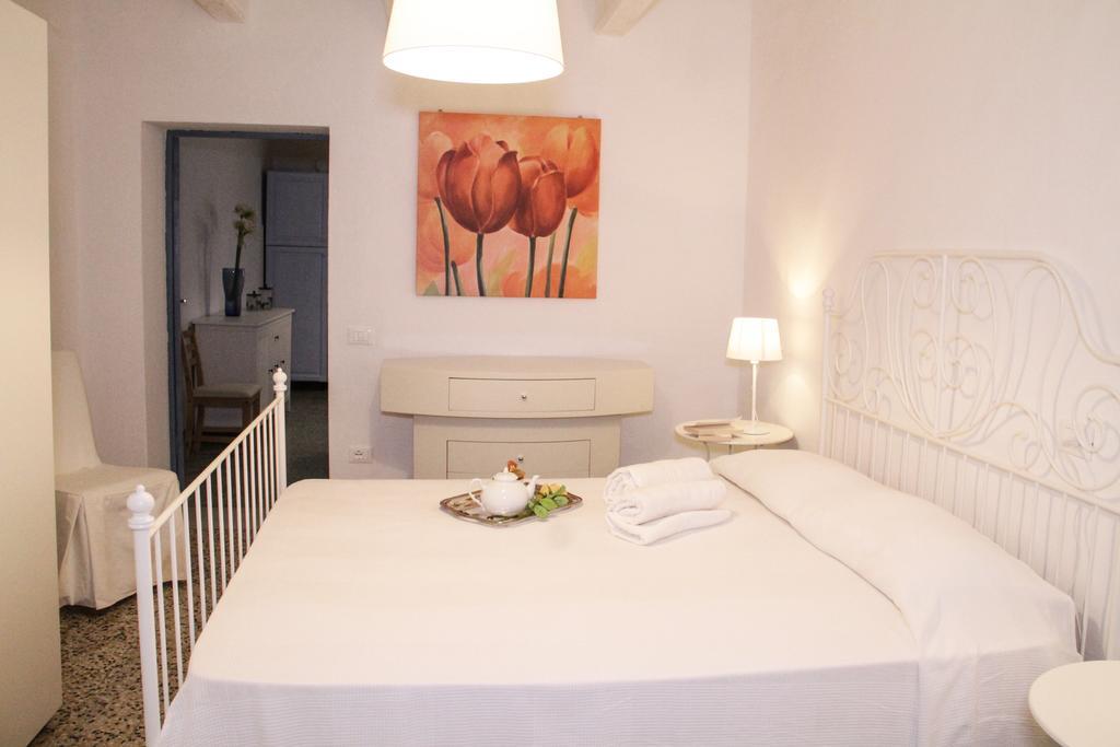 Abitare Il Borgo Piazza Del Popolo Apartment Castagneto Carducci Exterior photo